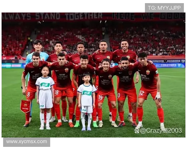 上海海港鏖战劲敌巅峰对决全场激烈鏖战展现冠军豪门底蕴